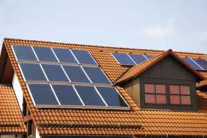 Rooftop-Solar-Panels-from-manfredxy-on-Shutterstock1